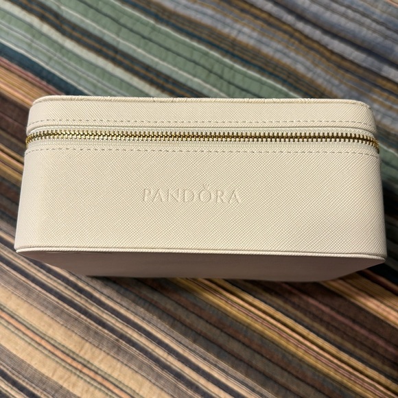 NEW Pandora Jewelry Box - Picture 4 of 5